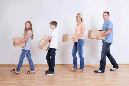 Secure and careful van loading by a trained moving crew